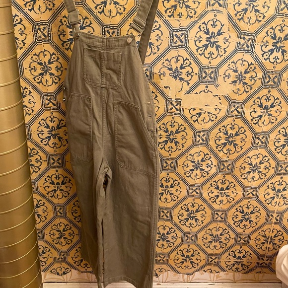 Nashville brown Overalls wide leg loose fit ankle medium 
Women’s - Picture 2 of 6
